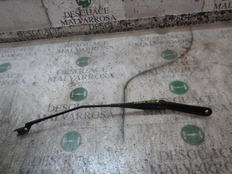 Recambio de brazo limpia delantero derecho para ford fiesta (cb1) titanium referencia OEM IAM 1826839  