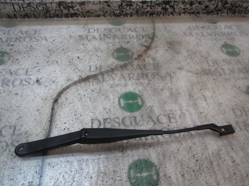 Recambio de brazo limpia delantero izquierdo para ford fiesta (cb1) titanium referencia OEM IAM 2026776  