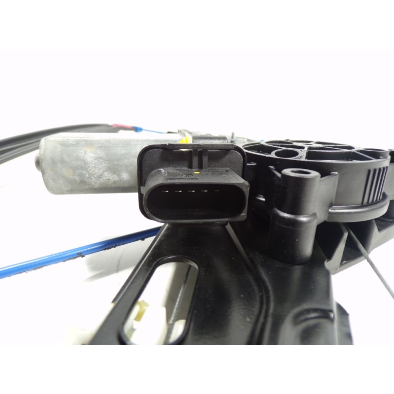 Recambio de elevalunas delantero derecho para bmw serie 3 lim. (f30) 2.0 16v diesel referencia OEM IAM 51337281886  