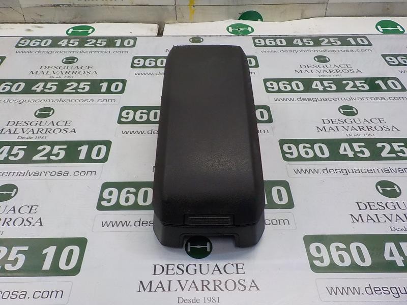 Recambio de apoyabrazos central para jeep compass (2008-2011) 2.2 crdi referencia OEM IAM 1NJ631DVAA  