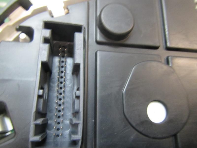 Recambio de cuadro instrumentos para ford fiesta (cb1) titanium referencia OEM IAM 1786848 8A6T10849AE 