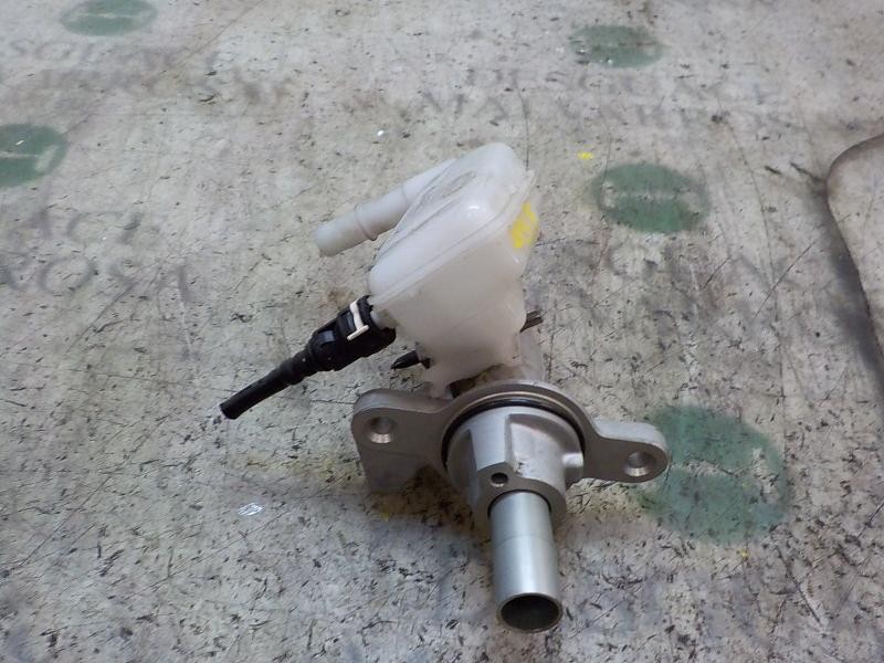 Recambio de bomba freno para ford fiesta (ccn) trend referencia OEM IAM 1751664  