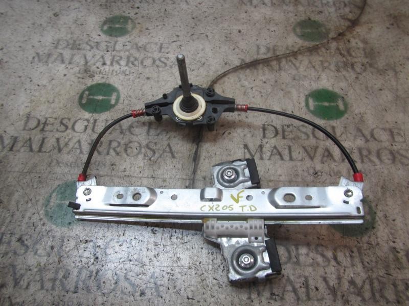 Recambio de elevalunas trasero derecho para ford fiesta (cb1) titanium referencia OEM IAM 2041210  