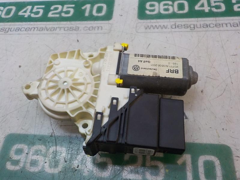 Recambio de motor elevalunas trasero derecho para volkswagen golf iv berlina (1j1) referencia OEM IAM   