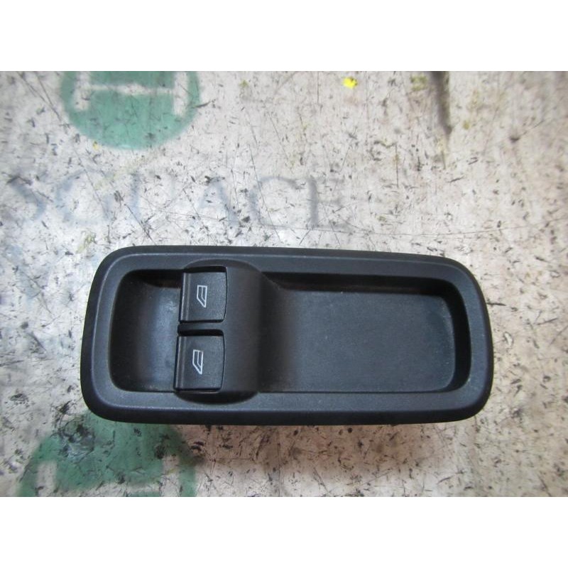 Recambio de mando elevalunas delantero izquierdo para ford fiesta (cb1) titanium referencia OEM IAM 1547736  