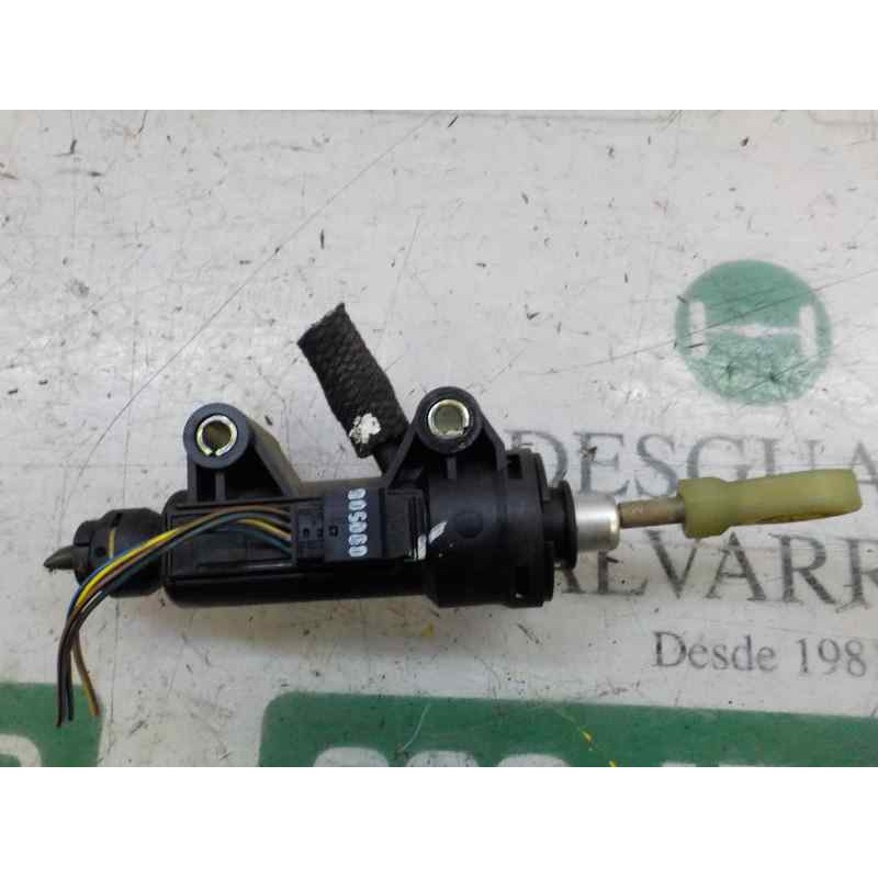 Recambio de bomba embrague para bmw serie 3 berlina (e90) 2.0 16v diesel referencia OEM IAM 21526773670  