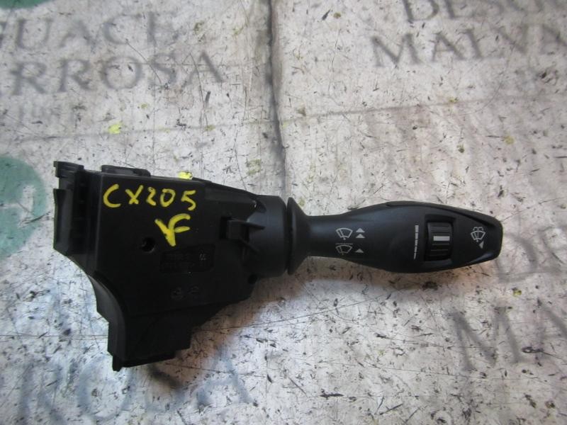 Recambio de mando limpia para ford fiesta (cb1) titanium referencia OEM IAM 1537625 8A6T17A553AC 