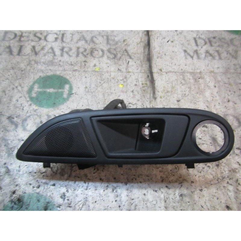 Recambio de maneta interior delantera izquierda para ford fiesta (cb1) titanium referencia OEM IAM 1686126  