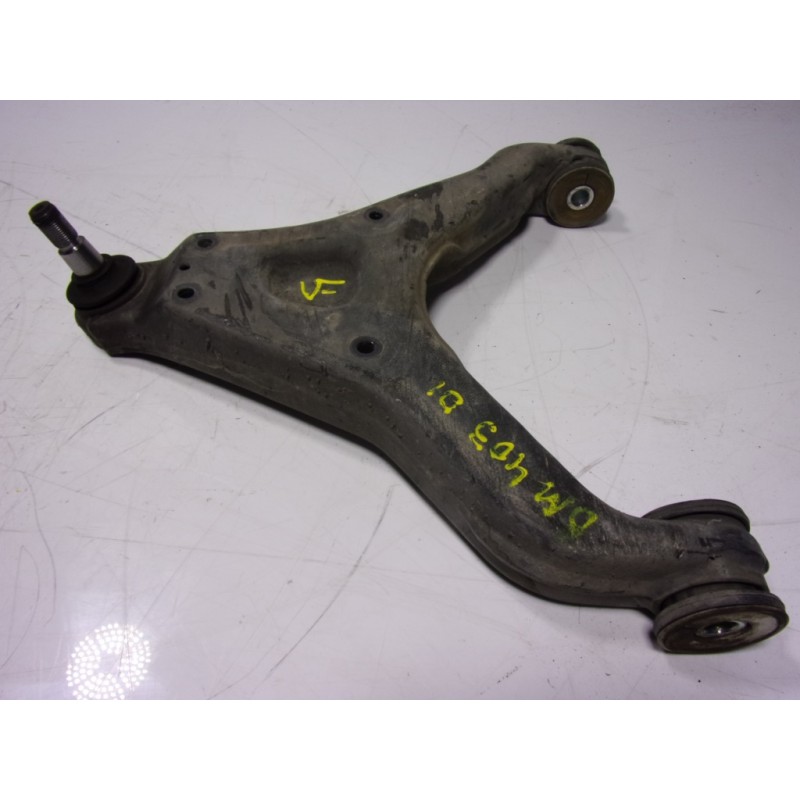 Recambio de brazo suspension inferior delantero izquierdo para iveco 35s13 furgon caja cerrada referencia OEM IAM   