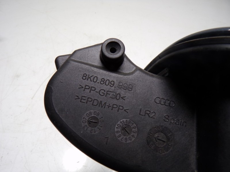 Recambio de tapa combustible para audi a4 ber. (b8) 2.0 16v tdi referencia OEM IAM 8K0809907GRU 8K0010508T 