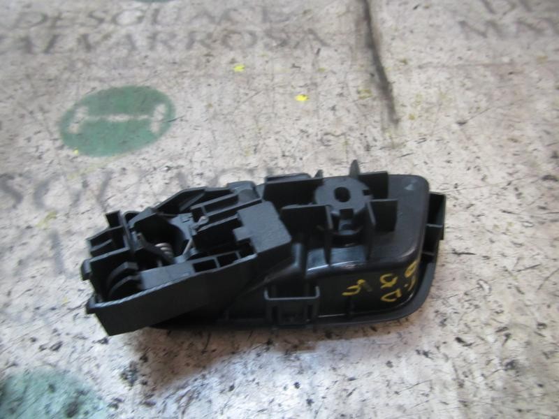 Recambio de maneta interior trasera derecha para ford fiesta (cb1) titanium referencia OEM IAM 1579282  