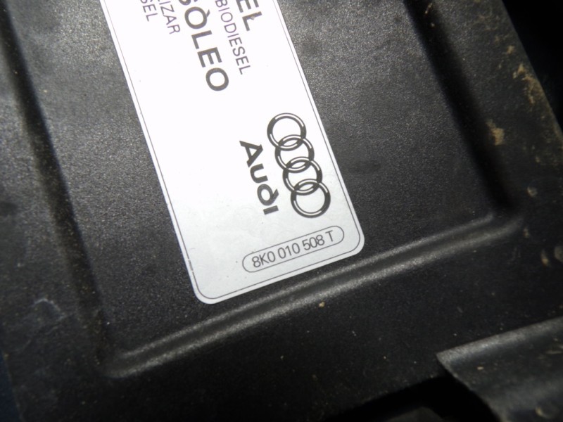 Recambio de tapa combustible para audi a4 ber. (b8) 2.0 16v tdi referencia OEM IAM 8K0809907GRU 8K0010508T 