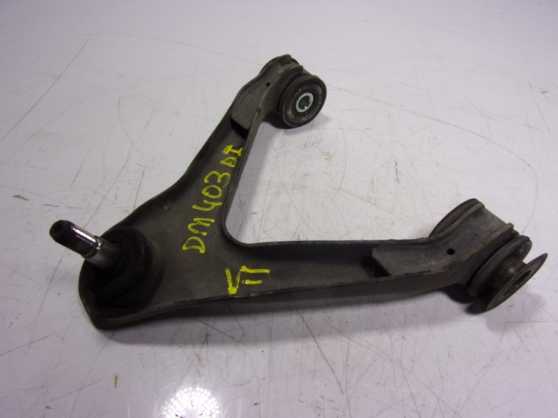 Recambio de brazo suspension superior delantero izquierdo para iveco 35s13 furgon caja cerrada referencia OEM IAM   