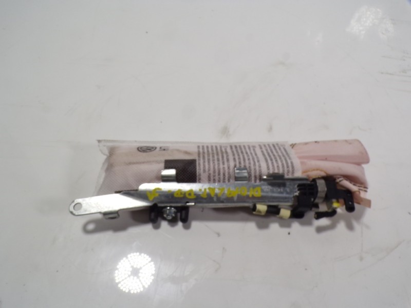 Recambio de airbag lateral derecho para volkswagen golf vii lim. 1.6 tdi dpf referencia OEM IAM 5G0880242C 5G0880242 