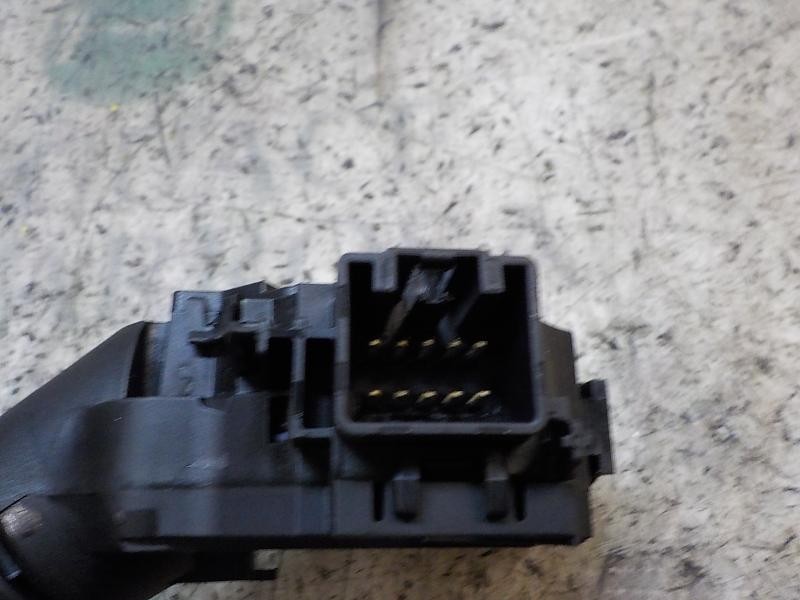 Recambio de mando limpia para ford fiesta (ccn) trend referencia OEM IAM 1537625 8A6T17A553AC 