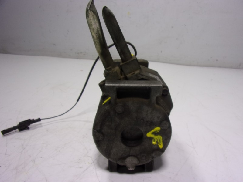 Recambio de compresor aire acondicionado para iveco 35s13 furgon caja cerrada referencia OEM IAM  4472801900 