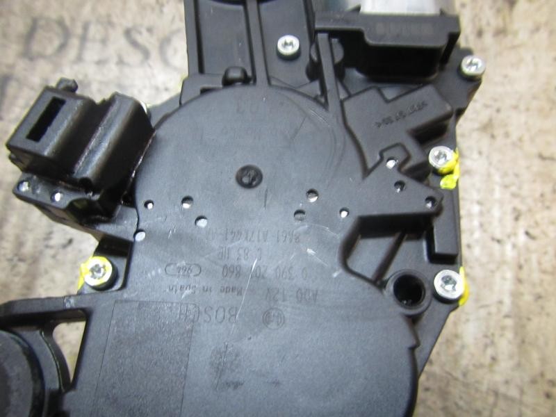 Recambio de motor limpia trasero para ford fiesta (cb1) titanium referencia OEM IAM 1774291 0390201860 0390201860