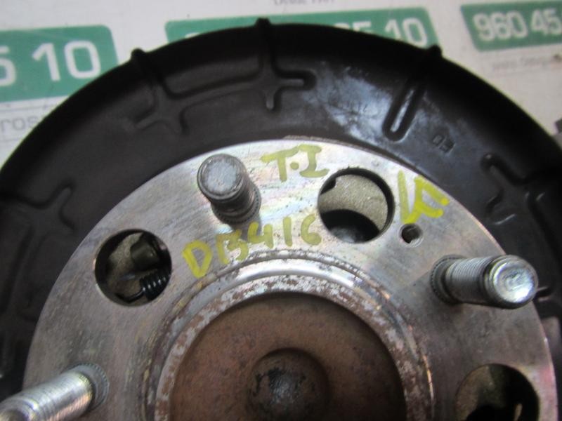 Recambio de mangueta trasera izquierda para kia pro_cee´d 1.6 crdi cat referencia OEM IAM 527101H500  