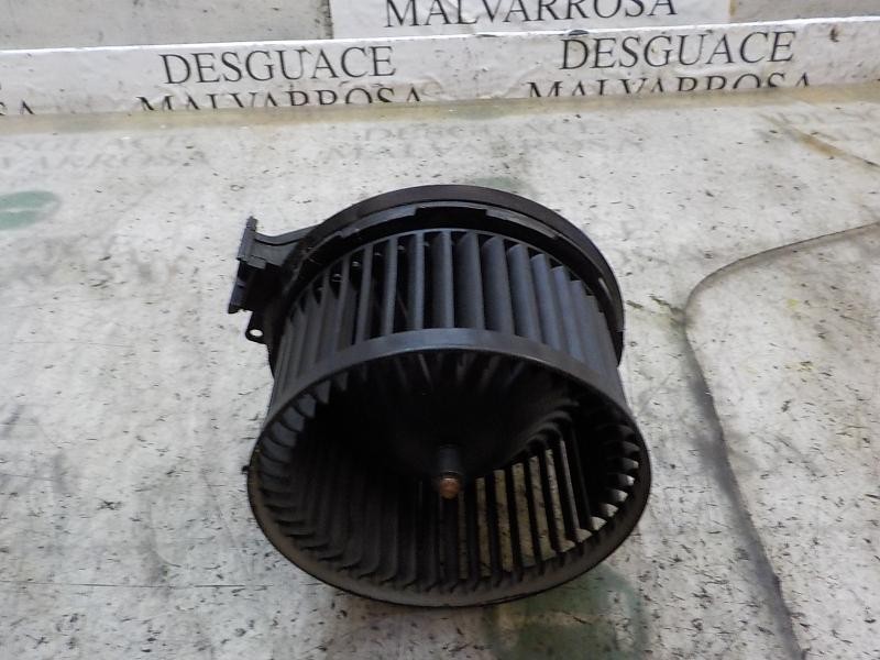 Recambio de motor calefaccion para ford fiesta (ccn) trend referencia OEM IAM 1790329 VP8E2H18456AB 0130115551