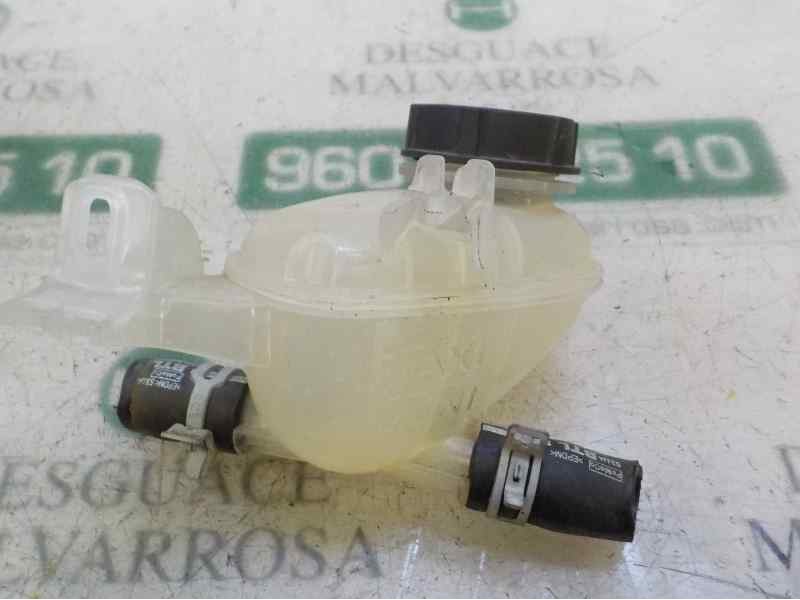 Recambio de deposito expansion para ford focus st-line referencia OEM IAM 2350841  