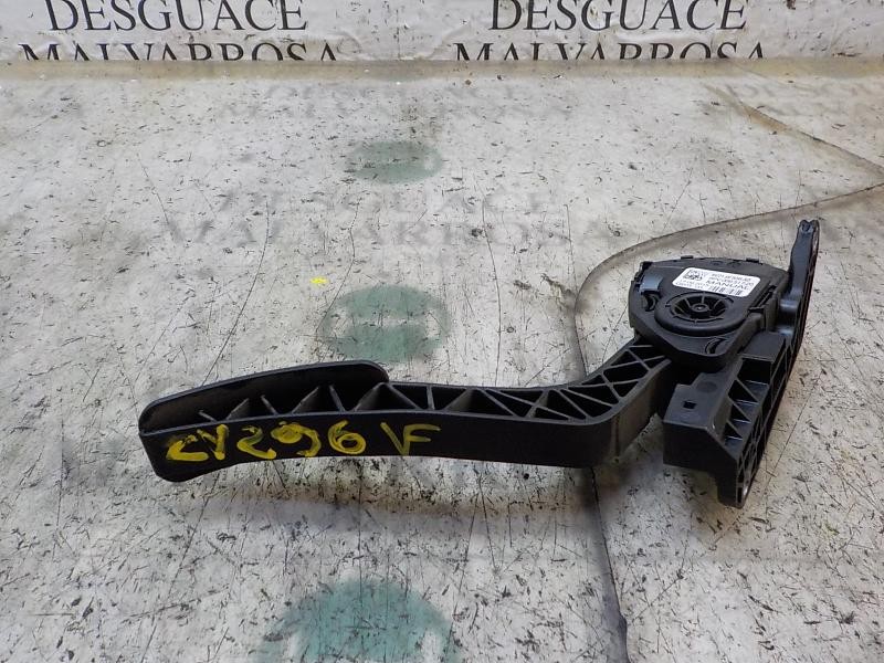 Recambio de potenciometro pedal para ford fiesta (ccn) trend referencia OEM IAM 2120072 8V219F836AB 