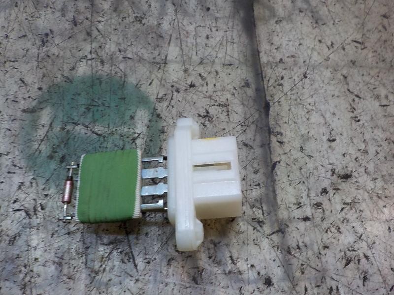 Recambio de resistencia calefaccion para ford fiesta (ccn) trend referencia OEM IAM 1855157  