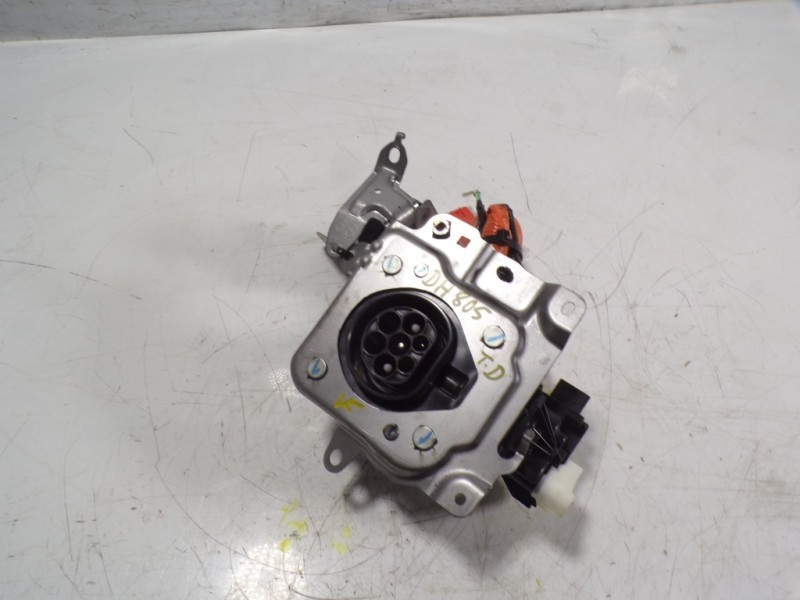 Recambio de modulo electronico para lexus ux (za10) 250h e-four referencia OEM IAM  8904076030 2370006710