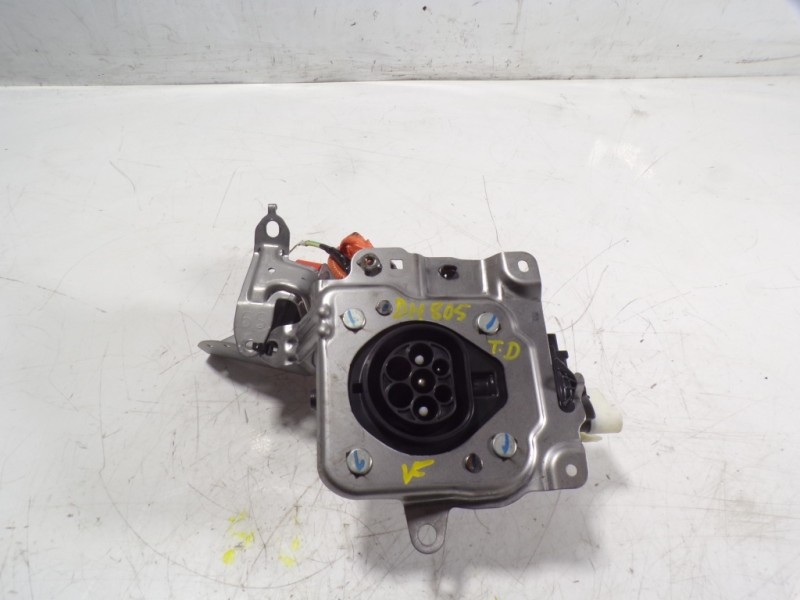 Recambio de modulo electronico para lexus ux (za10) 250h e-four referencia OEM IAM  8904076030 2370006710