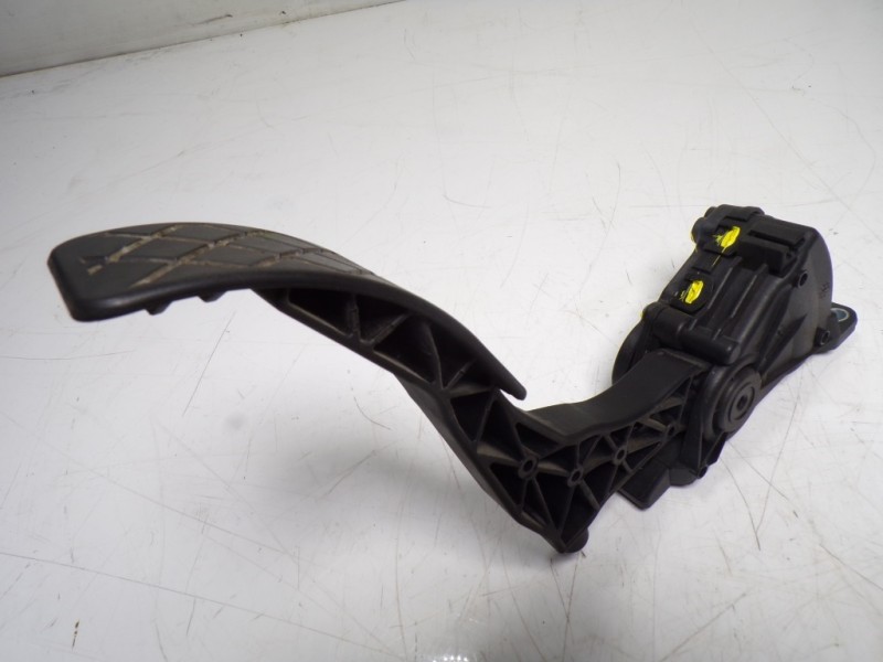 Recambio de potenciometro pedal para seat ibiza (6j5) 1.6 tdi referencia OEM IAM 6Q1721503M 6Q1721503M 