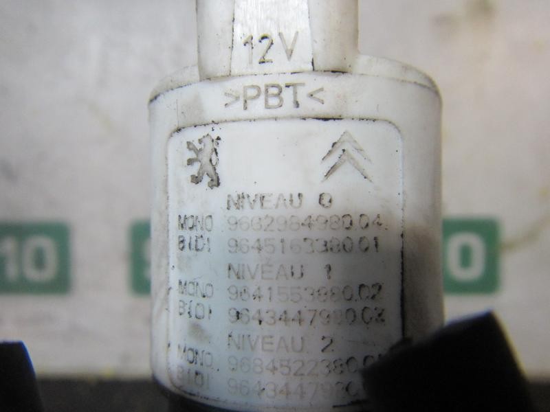 Recambio de bomba limpia para peugeot 308 1.6 16v referencia OEM IAM   