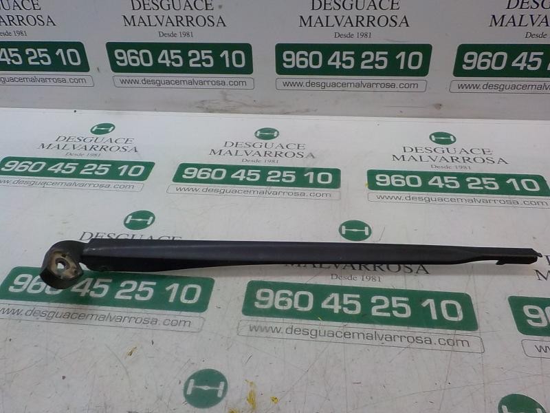 Recambio de brazo limpia delantero derecho para seat leon (1p1) 1.9 tdi referencia OEM IAM 1P0955410A1P9  