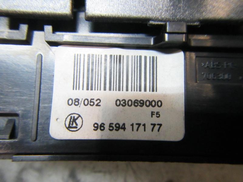 Recambio de warning para peugeot 308 1.6 16v referencia OEM IAM   