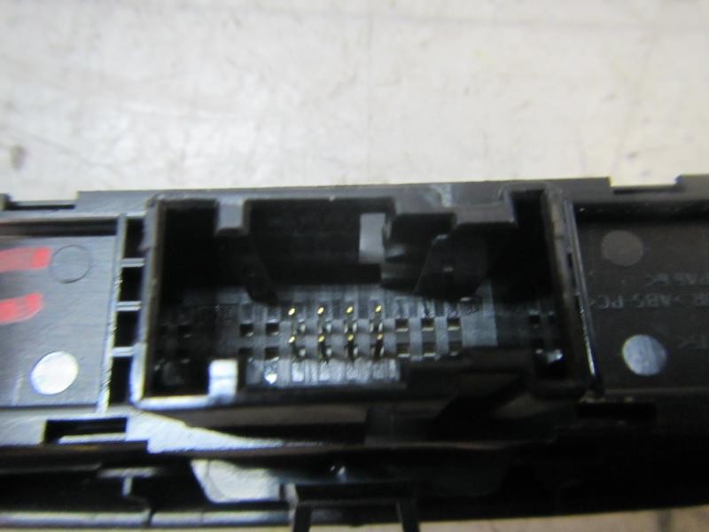 Recambio de warning para peugeot 308 1.6 16v referencia OEM IAM   