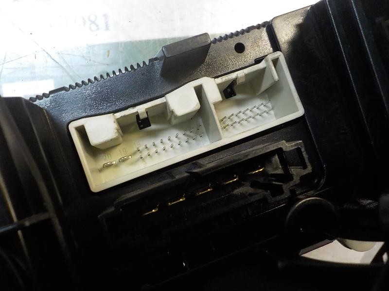 Recambio de mando climatizador para volkswagen passat variant (3c5) 1.9 tdi referencia OEM IAM 3C0907044NREH  