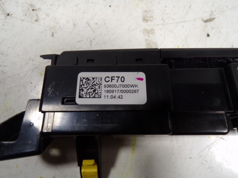 Recambio de modulo electronico para kia xceed 1.4 tgdi cat referencia OEM IAM 93600J7000WK 93600J7000WK 