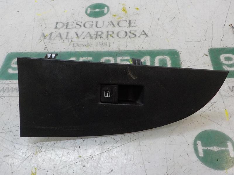 Recambio de mando elevalunas delantero derecho para seat leon (1p1) 1.9 tdi referencia OEM IAM 7L6959855BREH  