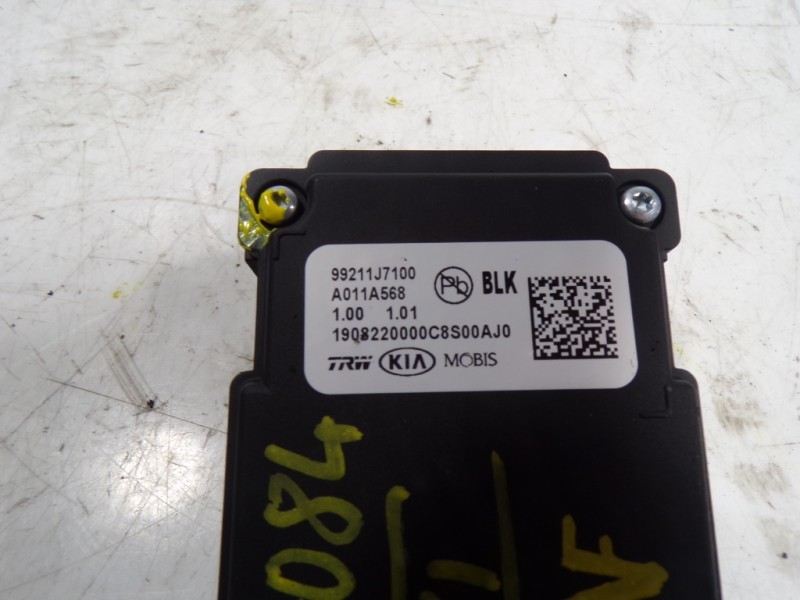 Recambio de modulo electronico para kia xceed 1.4 tgdi cat referencia OEM IAM 99211J7100 99211J7100 