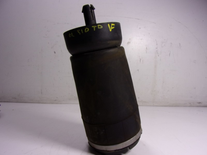 Recambio de muelle amortiguacion para land rover new discovery l462 3.0 d referencia OEM IAM LR081576  