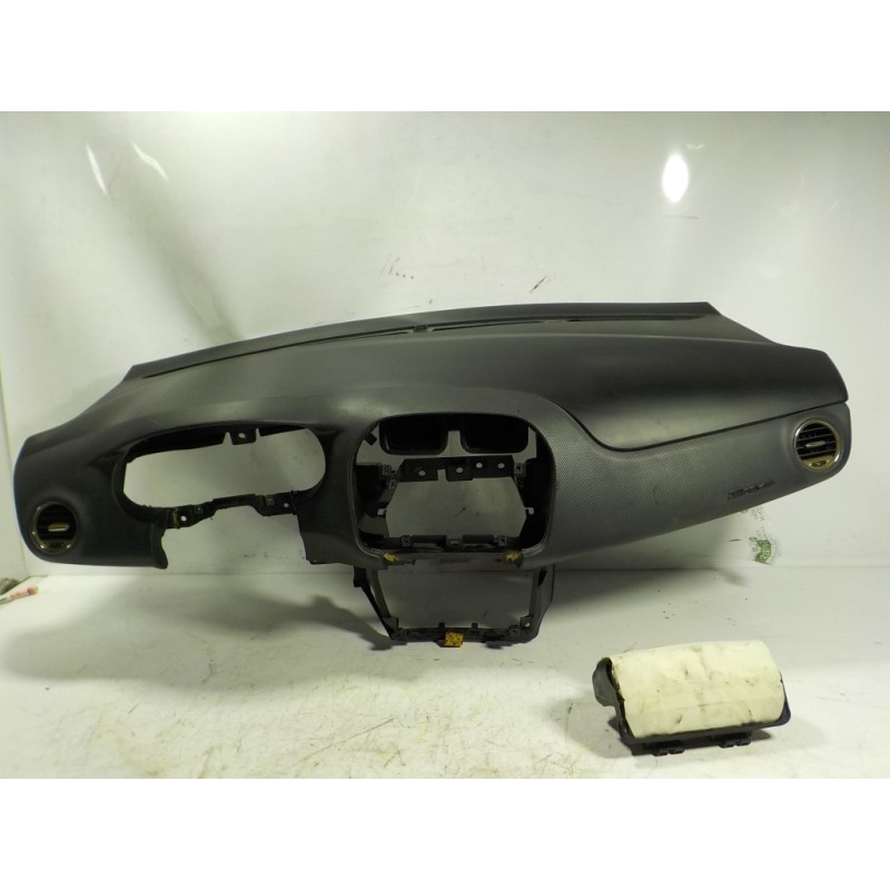 Recambio de salpicadero para fiat bravo (198) 1.9 8v jtd cat referencia OEM IAM 735493431 00517511870 34017731D