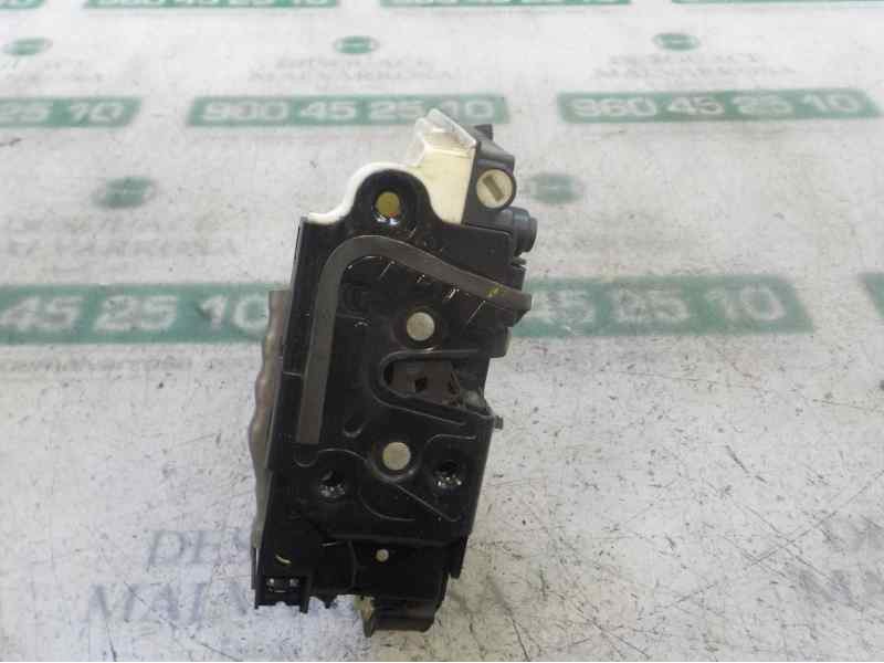 Recambio de cerradura puerta trasera izquierda para volkswagen golf vii variant 1.6 tdi dpf referencia OEM IAM 5K4839015Q 5K4839