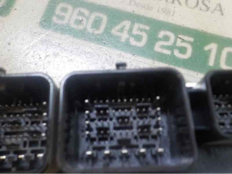 Recambio de centralita motor uce para peugeot 208 1.2 12v vti referencia OEM IAM 1612859880 9805321980 