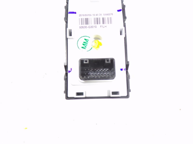 Recambio de mando retrovisor para hyundai i30 fastback 1.4 tgdi cat referencia OEM IAM 93530G3010PMP 93530G3010 