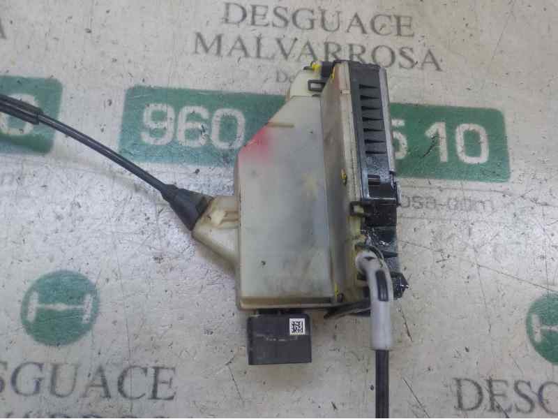Recambio de cerradura puerta trasera izquierda para peugeot 208 1.2 12v vti referencia OEM IAM 9688080880  