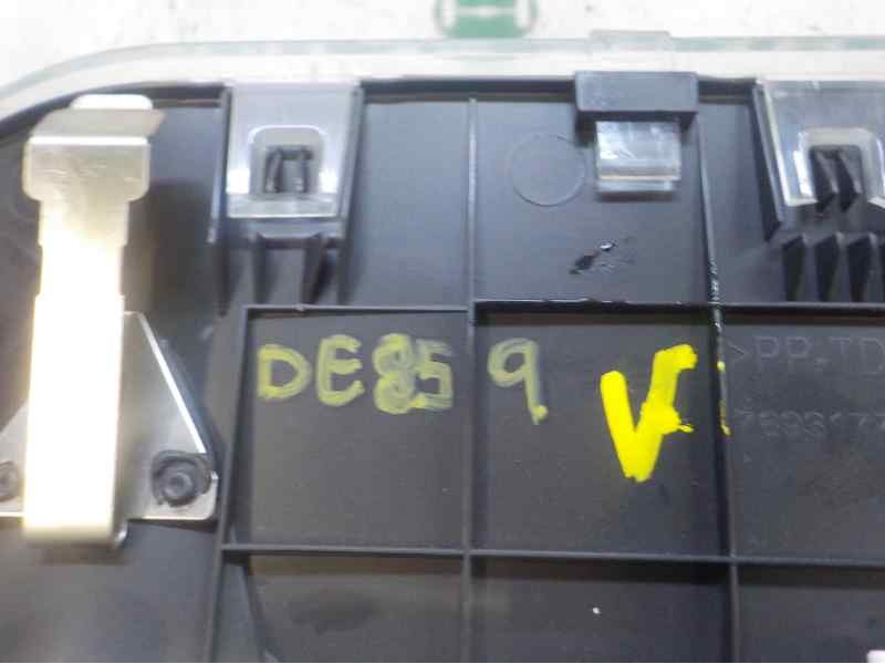 Recambio de cuadro instrumentos para peugeot 208 1.2 12v vti referencia OEM IAM 9801905280 9801905280H 