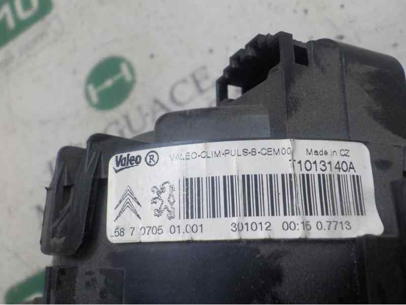 Recambio de motor calefaccion para peugeot 208 1.2 12v vti referencia OEM IAM 1608182080 587070501001 T1013140A