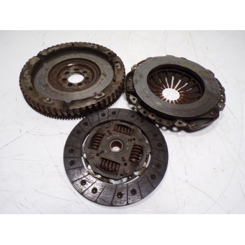 KIT EMBRAGUE A4152500001 8200527569 8200527569