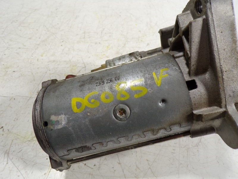 Recambio de motor arranque para nissan nv 400 2.3 dci diesel cat referencia OEM IAM  233002654R 