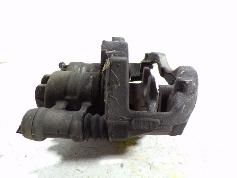 Recambio de pinza freno delantera derecha para nissan nv 400 2.3 dci diesel cat referencia OEM IAM   