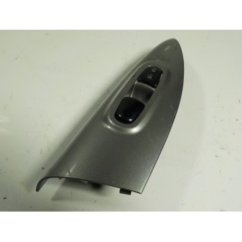 MANDO ELEVALUNAS DELANTERO DERECHO 254111KA5A 254111KA5A 