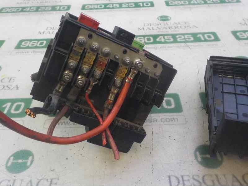 Recambio de caja reles / fusibles para volkswagen golf v berlina (1k1) 1.4 16v tsi referencia OEM IAM   